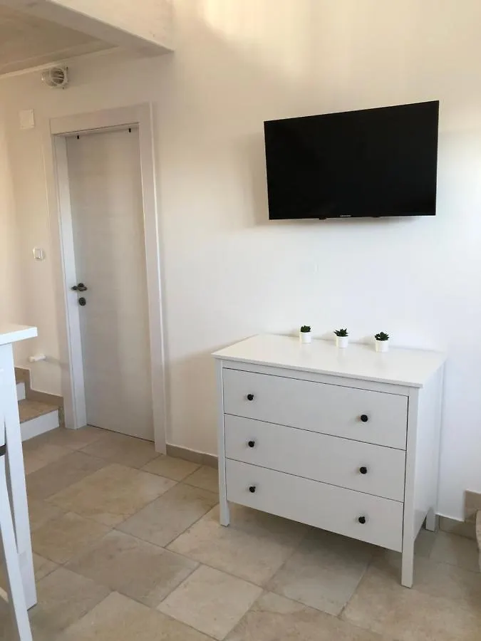 Appartamento Apartman I Studio Smrikve Pola