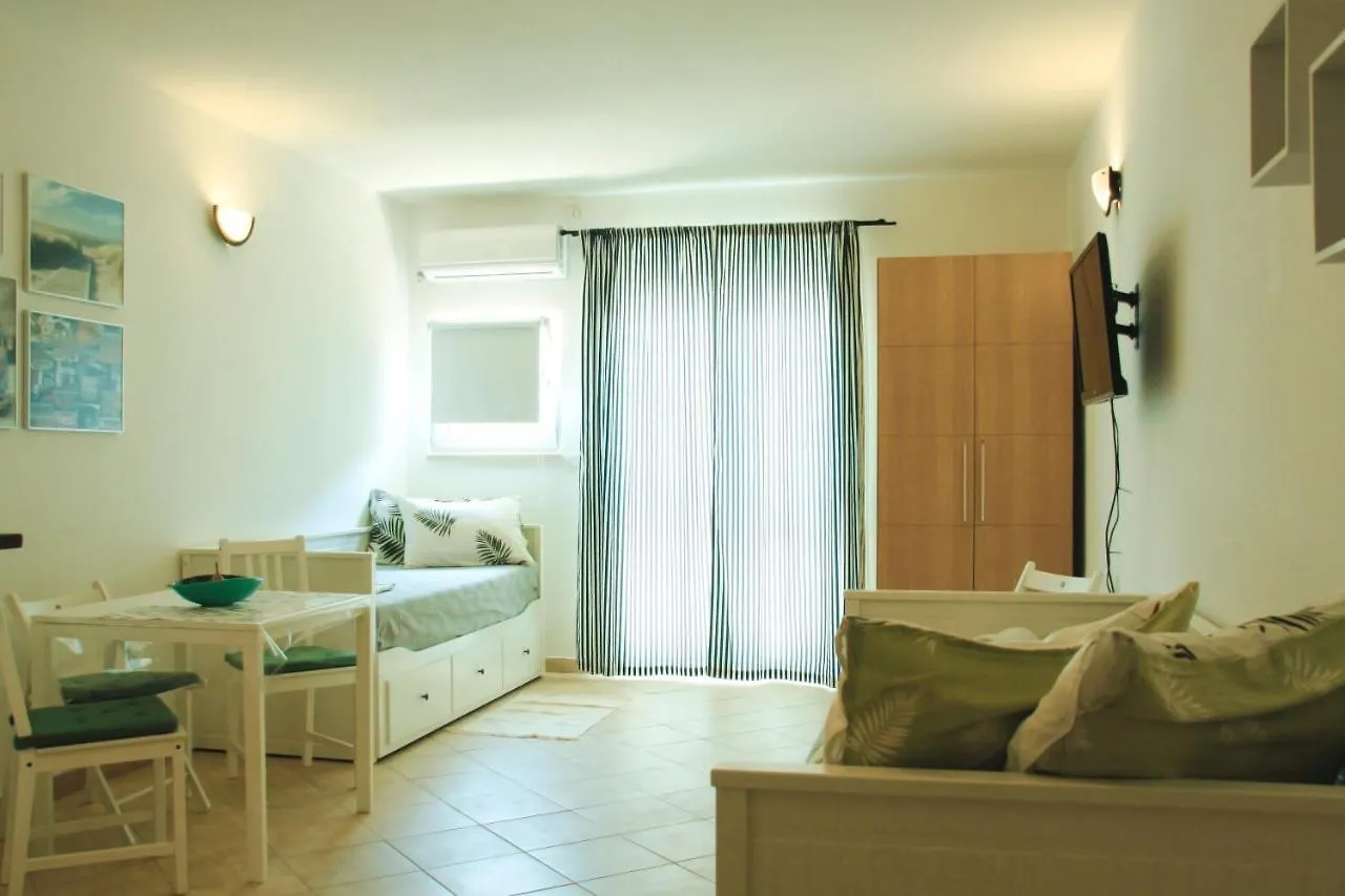 Apartman I Studio Smrikve Pula