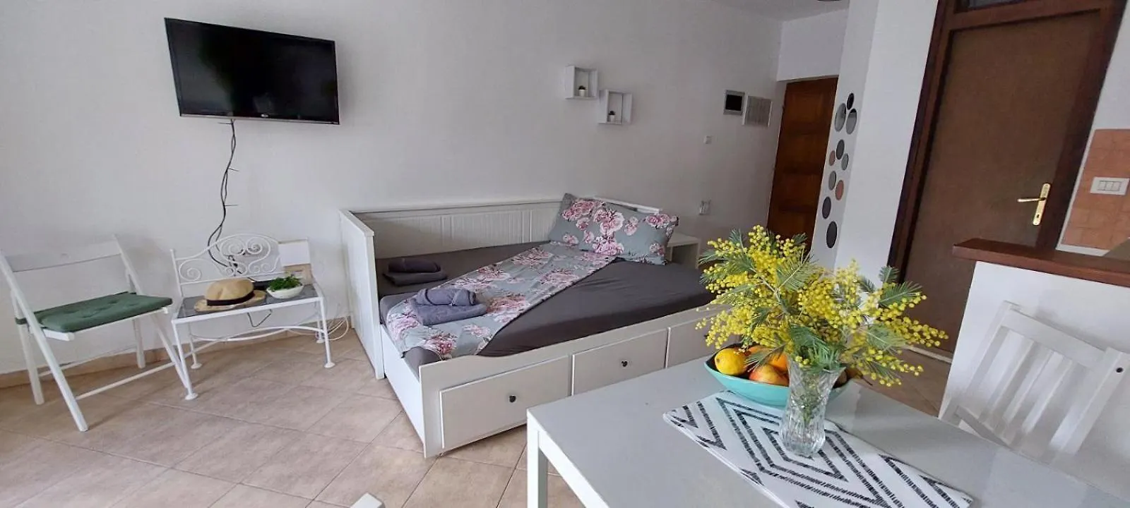 Apartman I Studio Smrikve Pula 0*,  Croatia